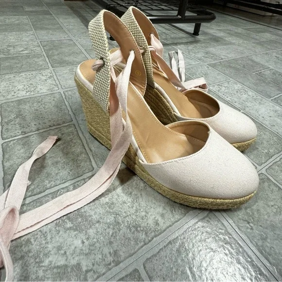 Pink Ribbon Heels - Picture 2 of 6